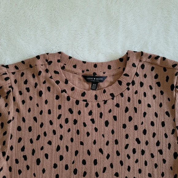 ✨️HP✨️ Lucky🍀 Brand Cheetah Print Top - Picture 3 of 14